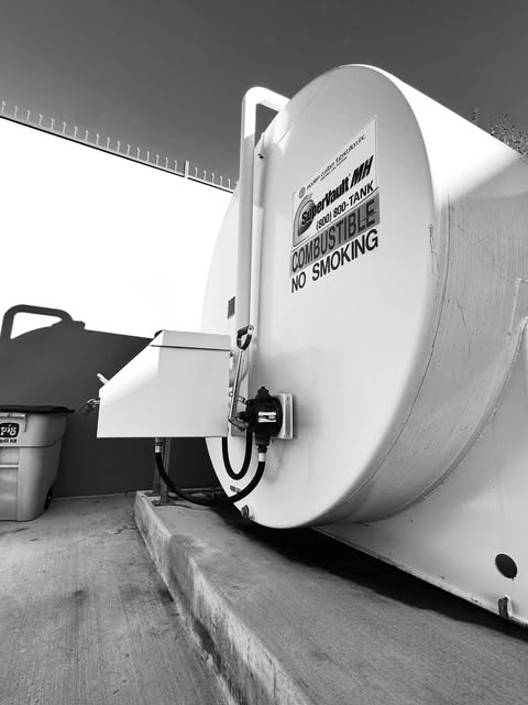 Aboveground fuel storage tank